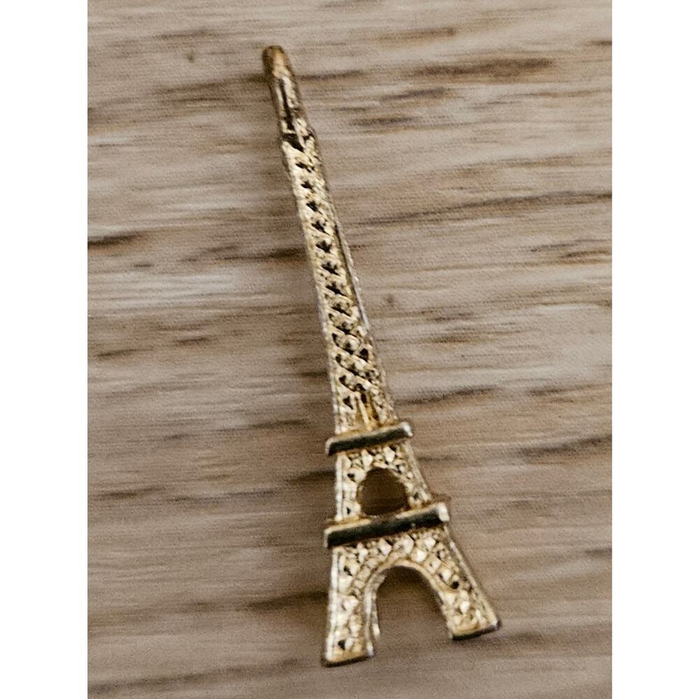 Eiffel Tower Gold Tone Charm Bracelet Paris France Charm Travel Pendant